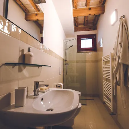 Aparthotel Montefiore Country 4*